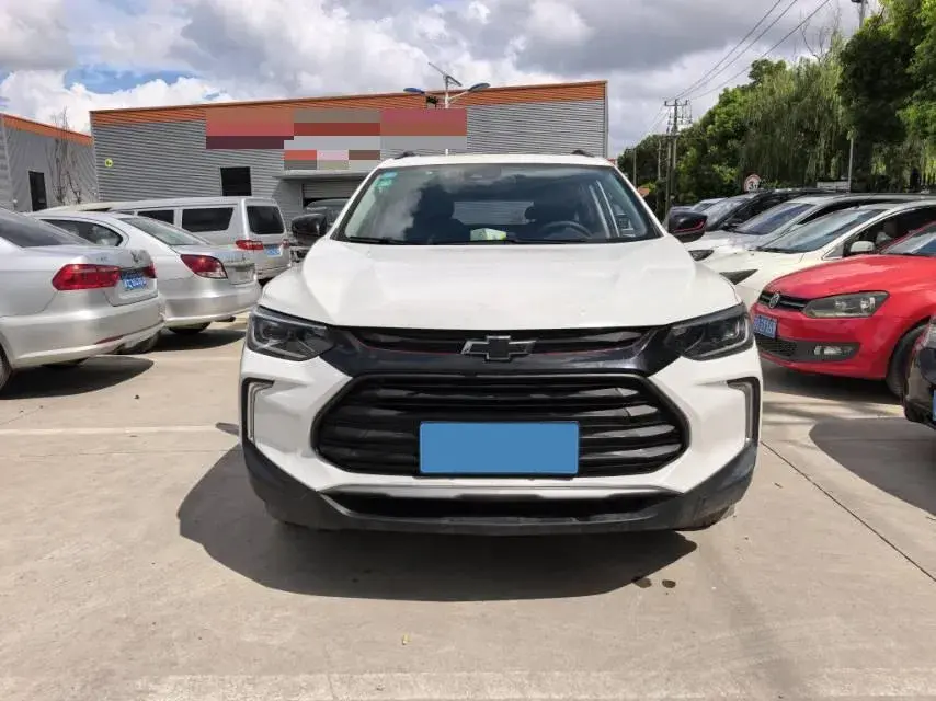 2019 CHEVROLET TRAX thumbnail 2