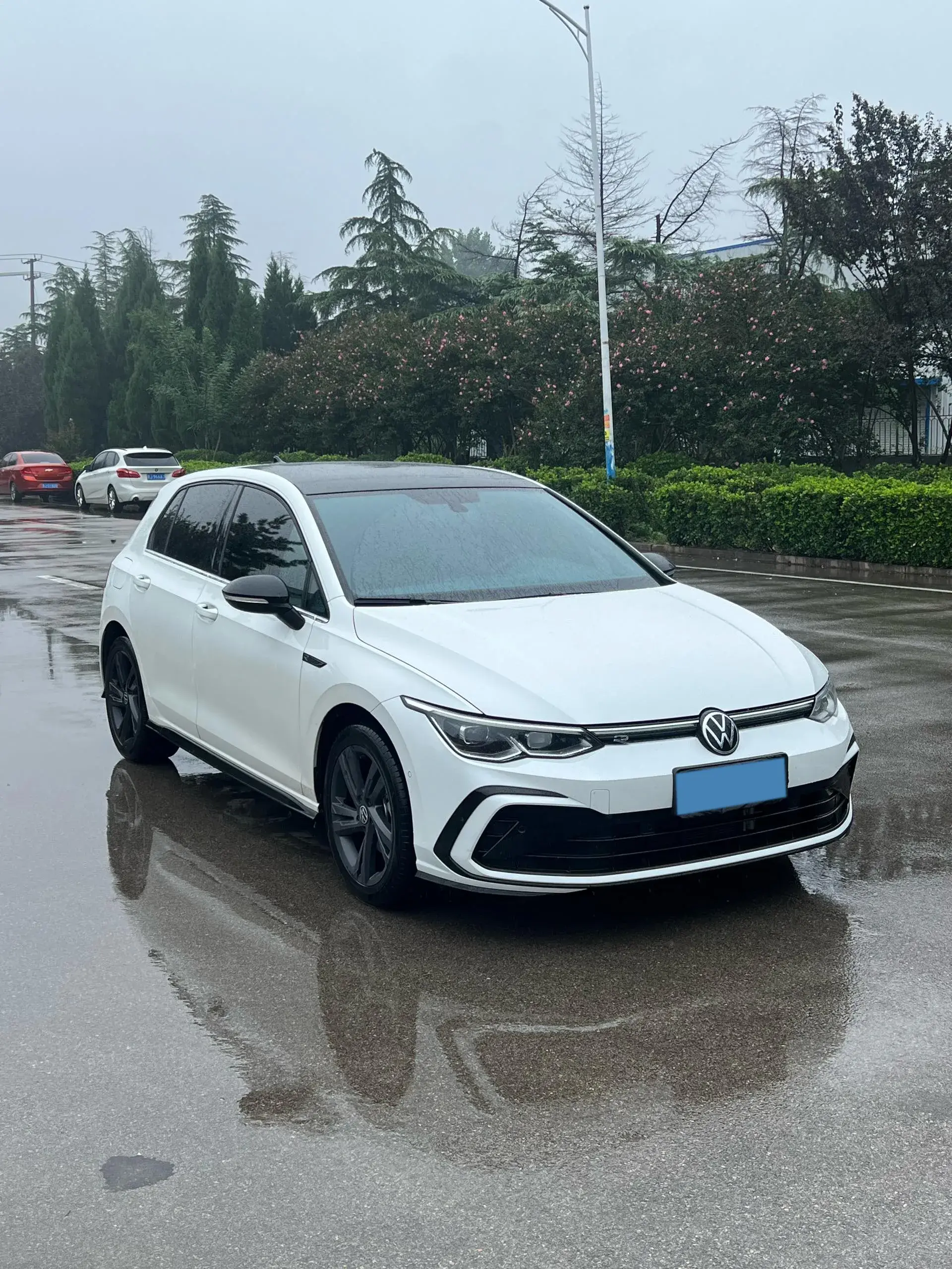 2023 VOLKSWAGEN GOLF thumbnail 2