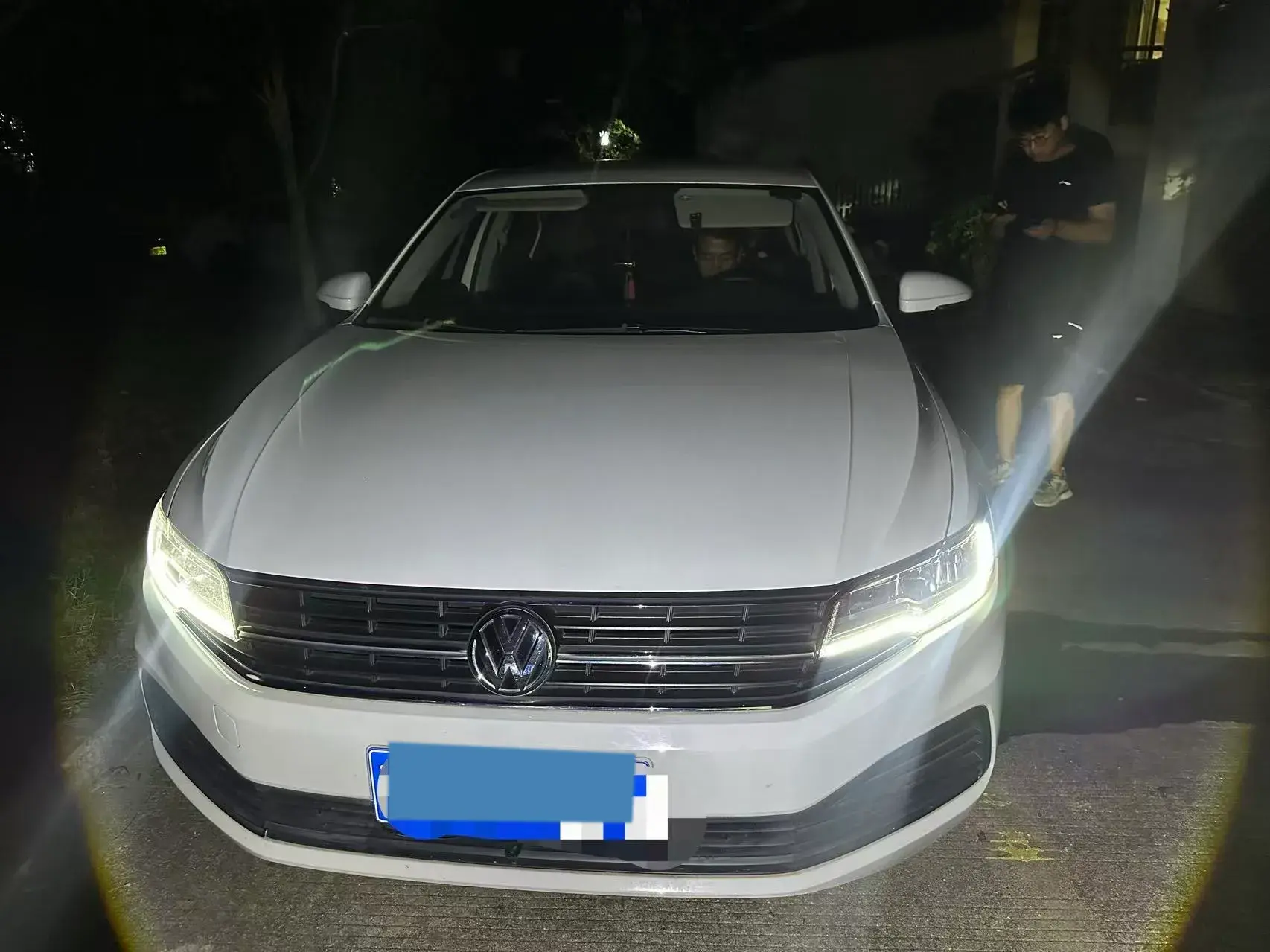 2019 VOLKSWAGEN BORA thumbnail 2