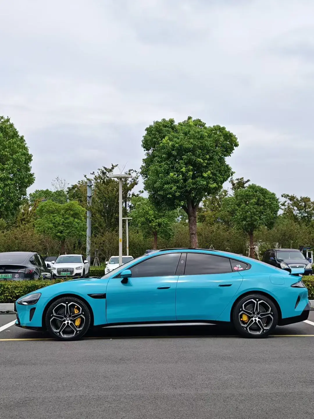 2024 MI SU7 thumbnail 3