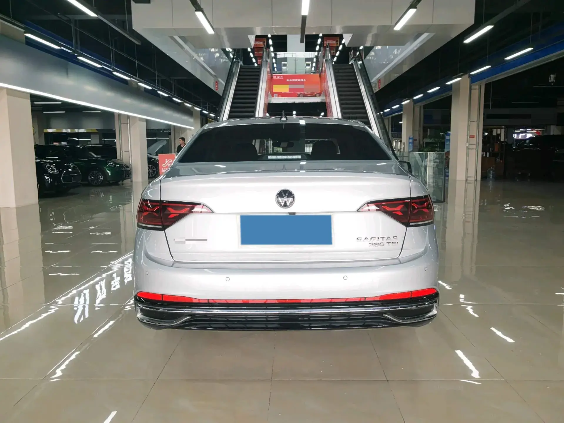 2022 VOLKSWAGEN SAGITAR thumbnail 4