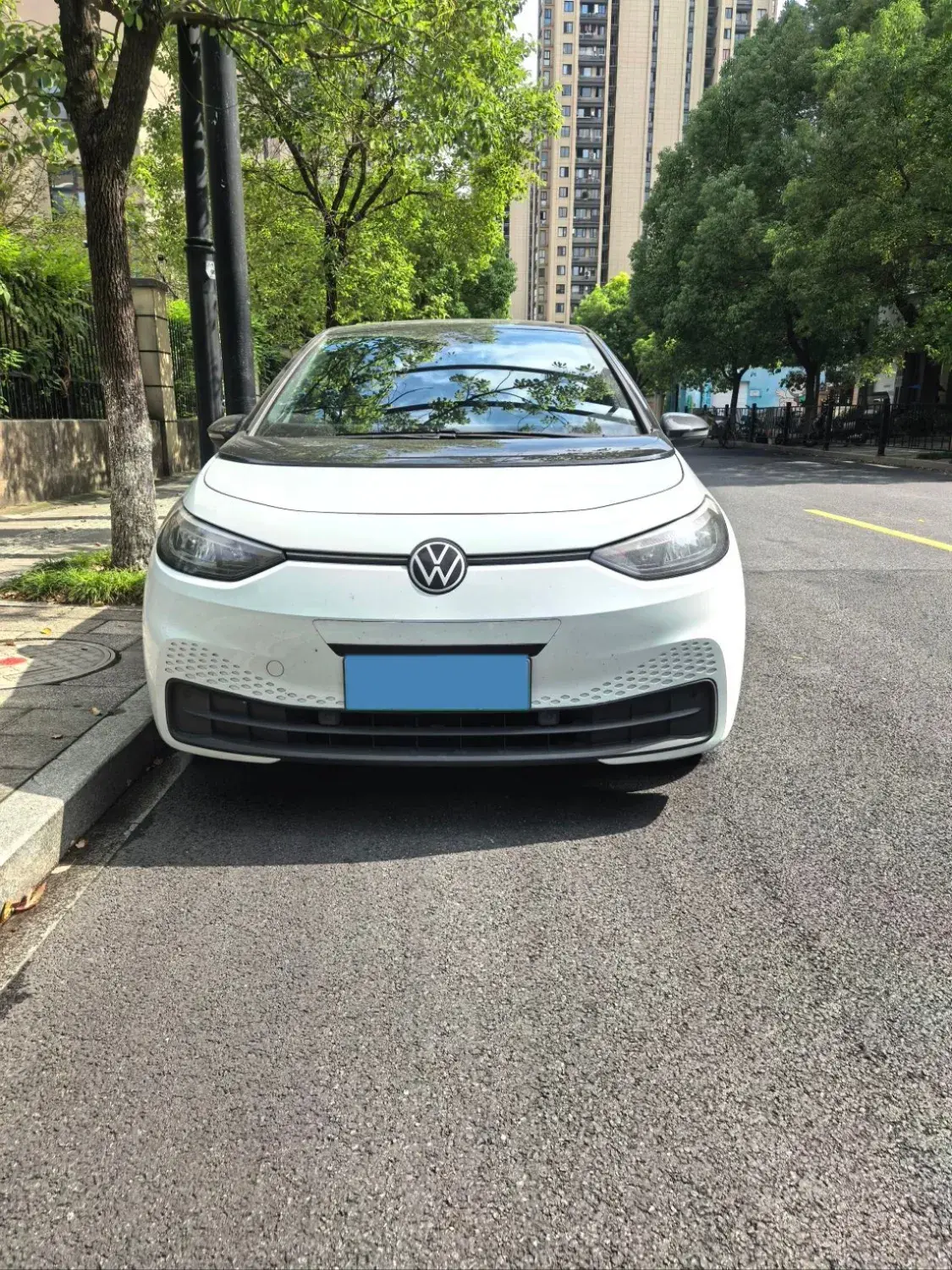 2023 VOLKSWAGEN ID.3 thumbnail 2