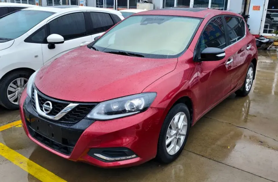 2021 NISSAN TIIDA view 1