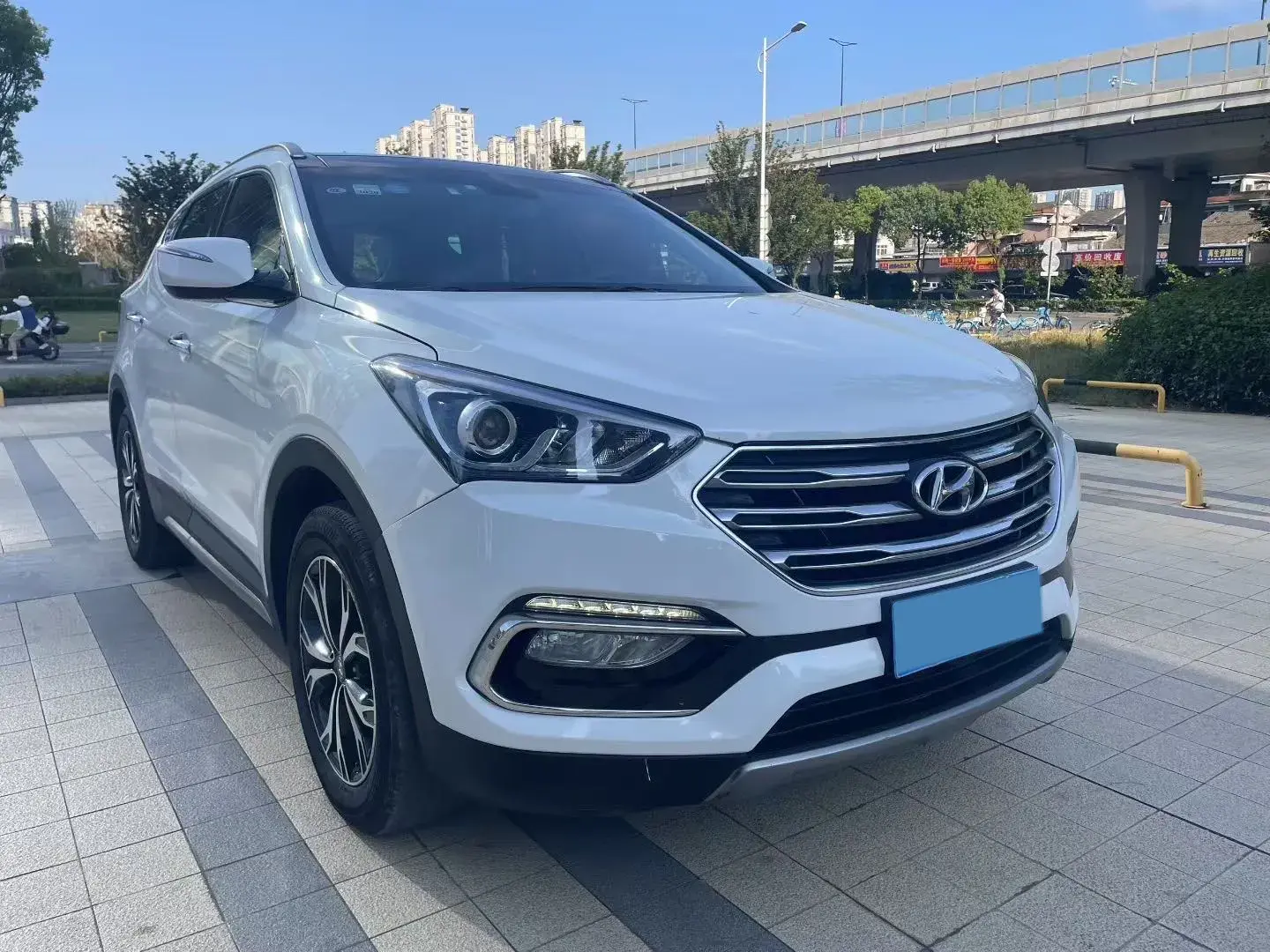 2017 HYUNDAI SANTAFE thumbnail 2