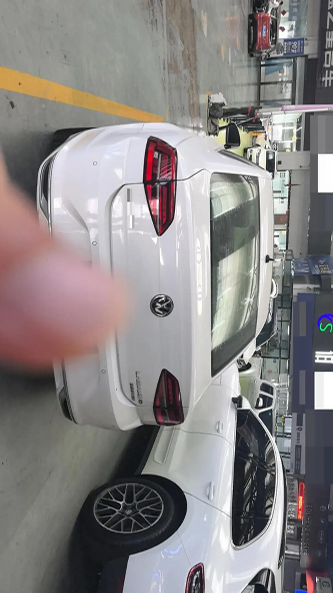 2019 VOLKSWAGEN LAMANDO thumbnail 3