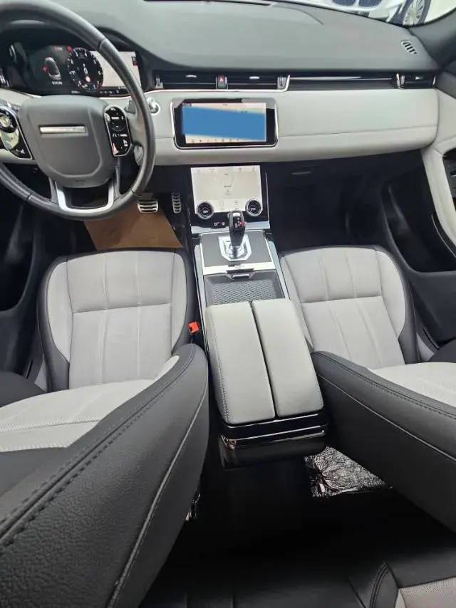 2020 LAND ROVER thumbnail 3