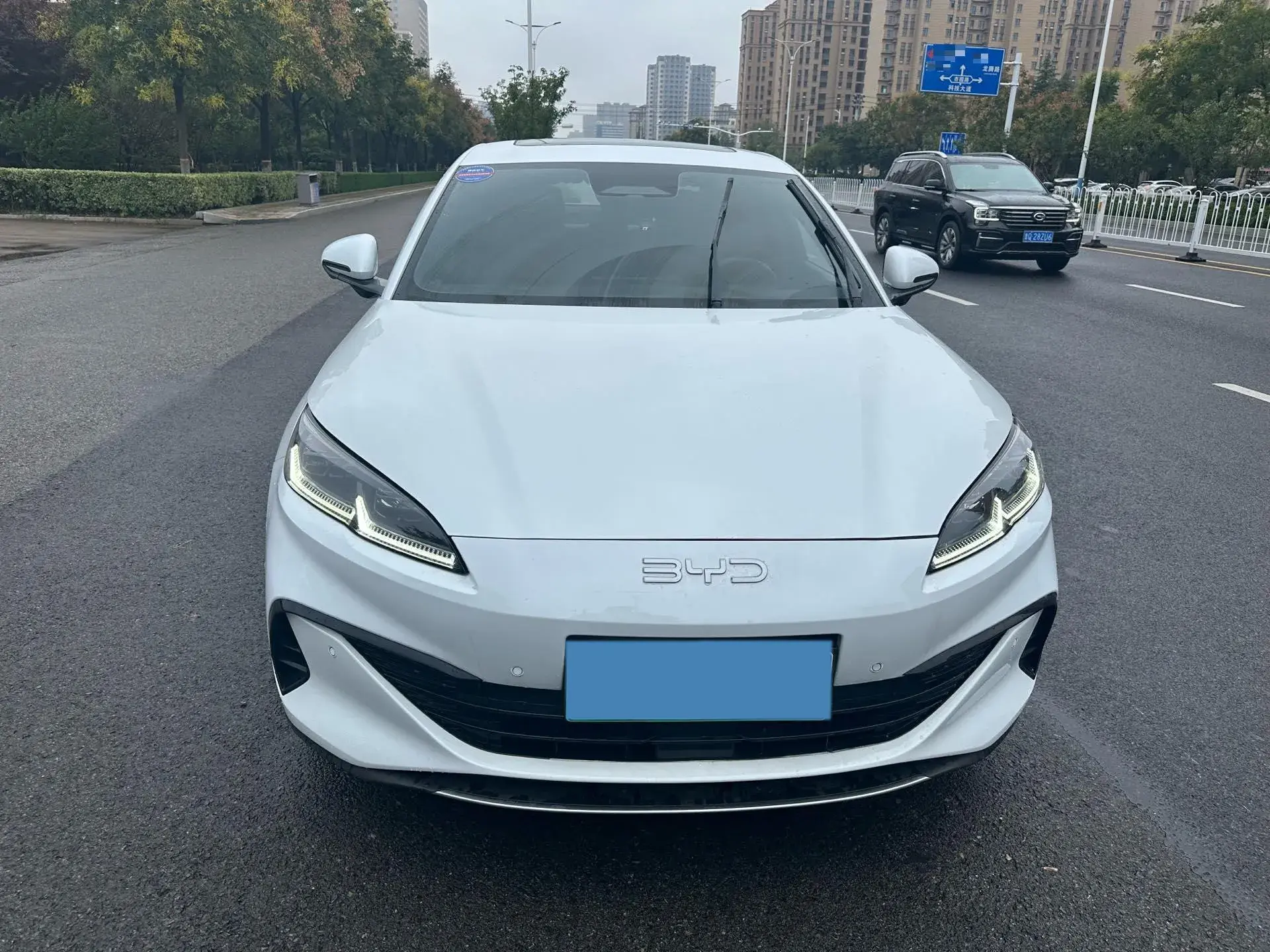 2024 BYD QINL thumbnail 3