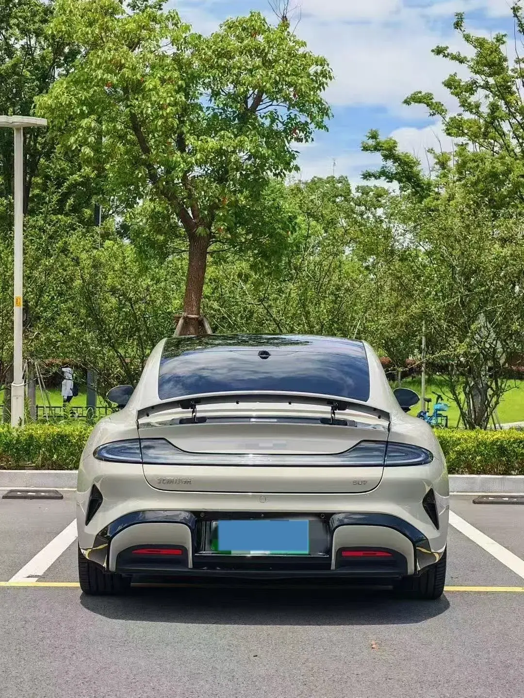 2024 MI SU7 thumbnail 4