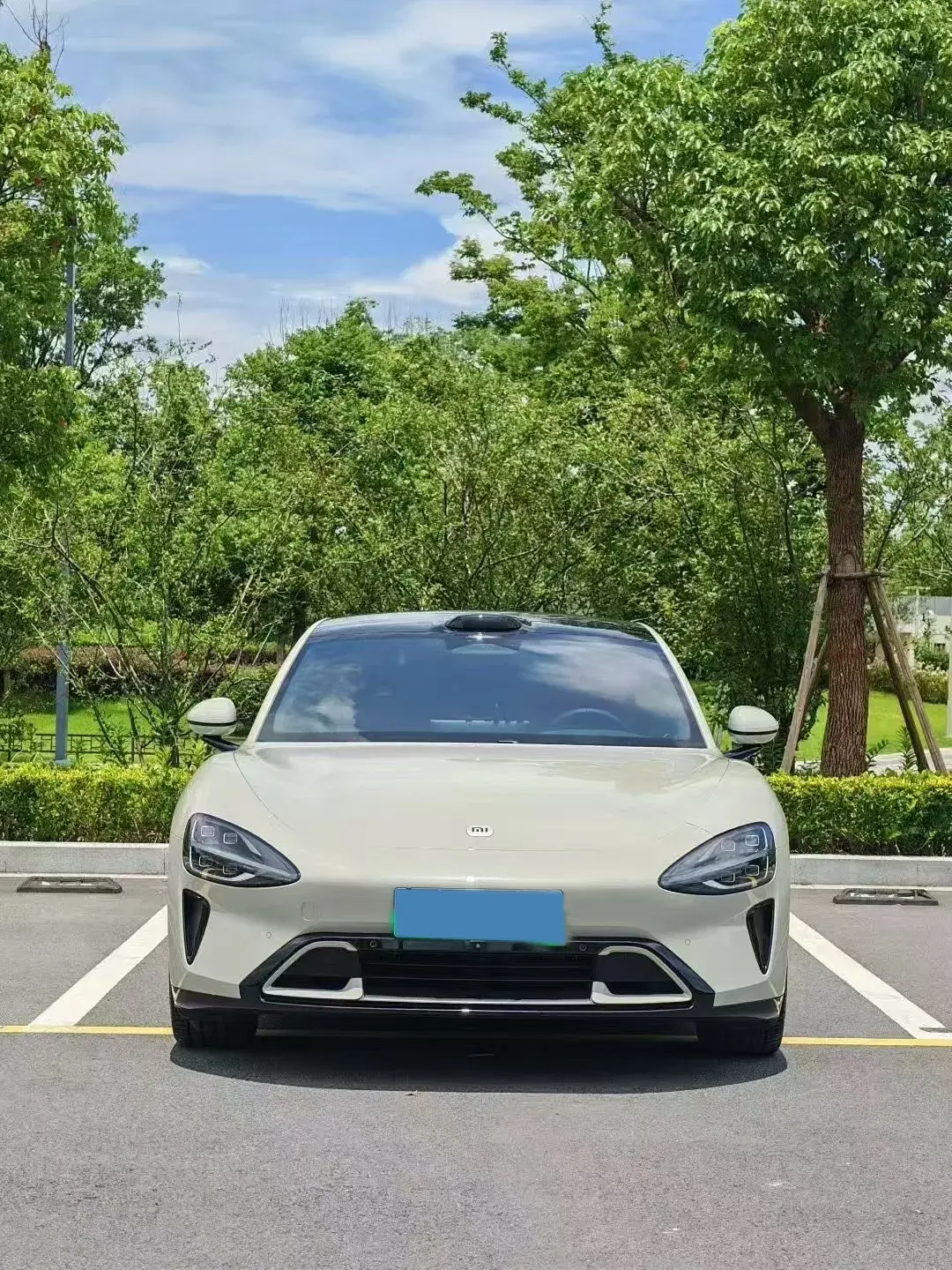 2024 MI SU7 thumbnail 2