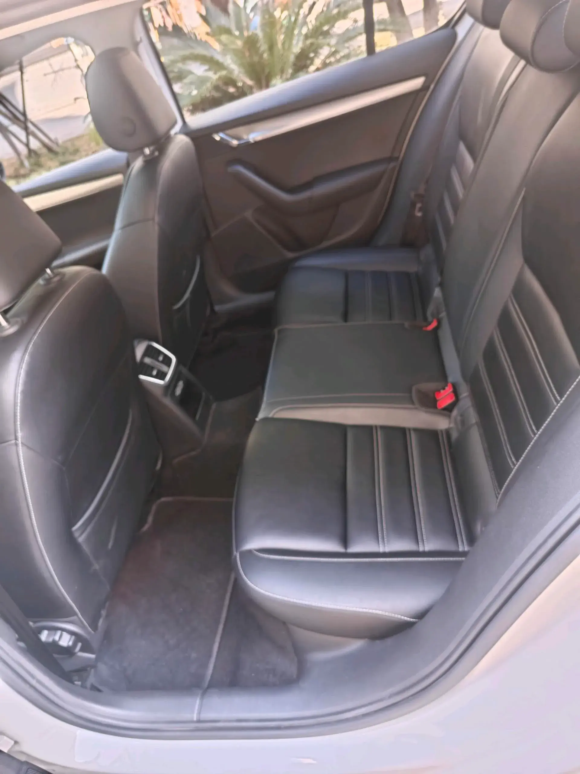 2019 SKODA OCTAVIA thumbnail 4