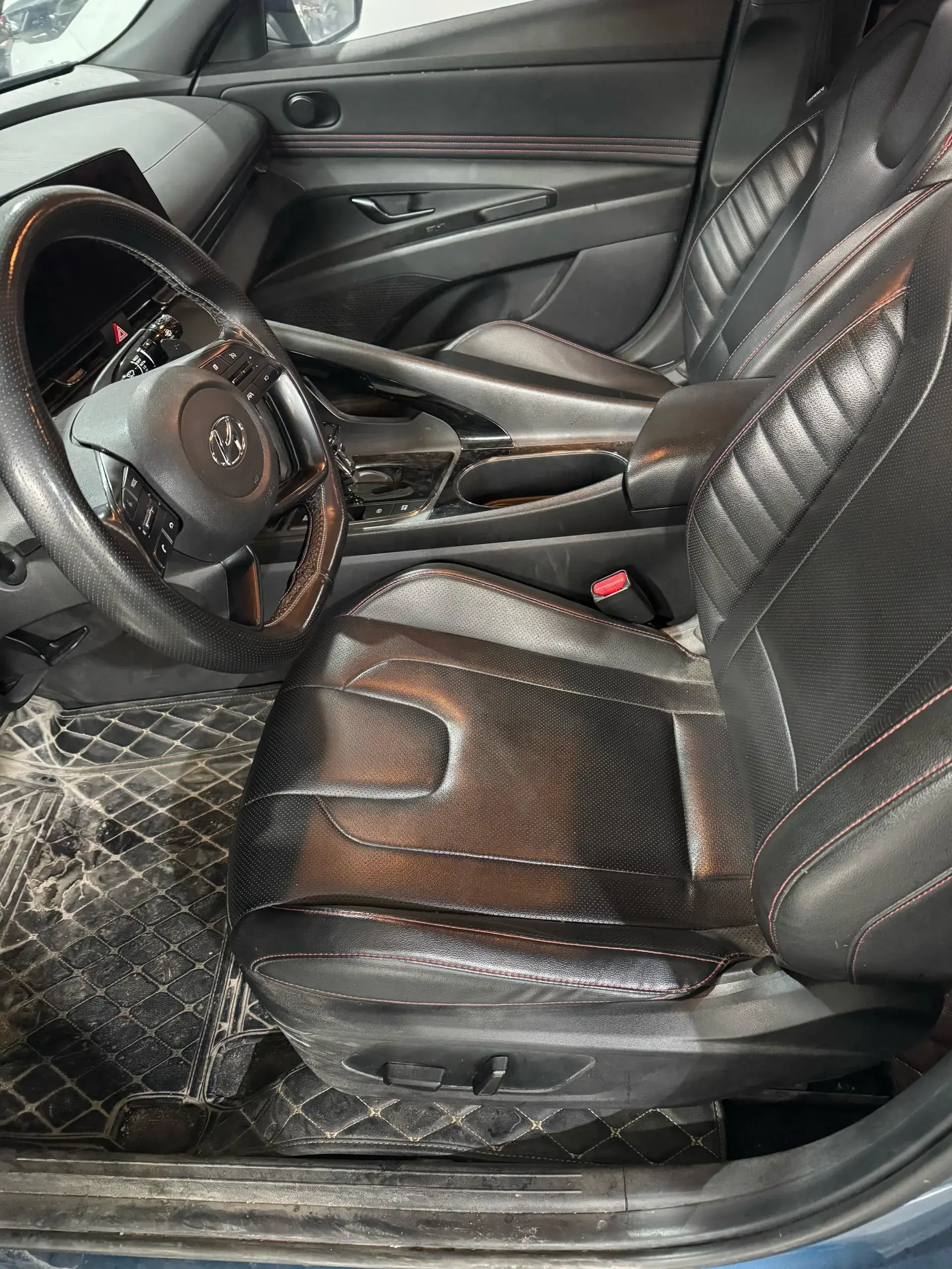 2021 HYUNDAI ELANTRA thumbnail 4