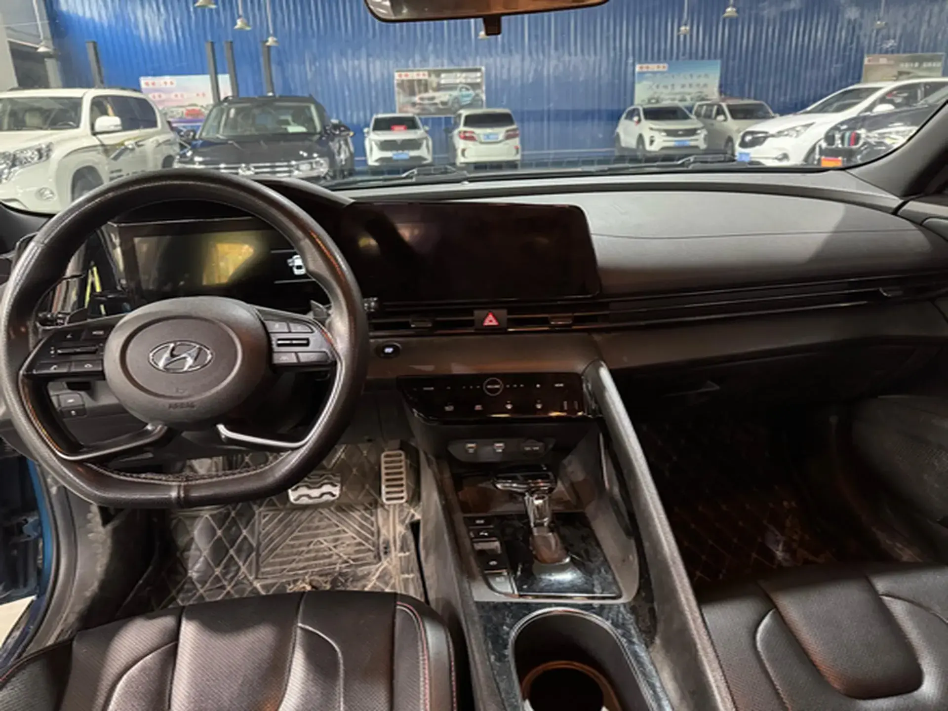 2021 HYUNDAI ELANTRA thumbnail 3