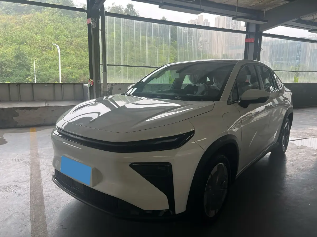 2023 Livan 7 BEV 50.4KWH