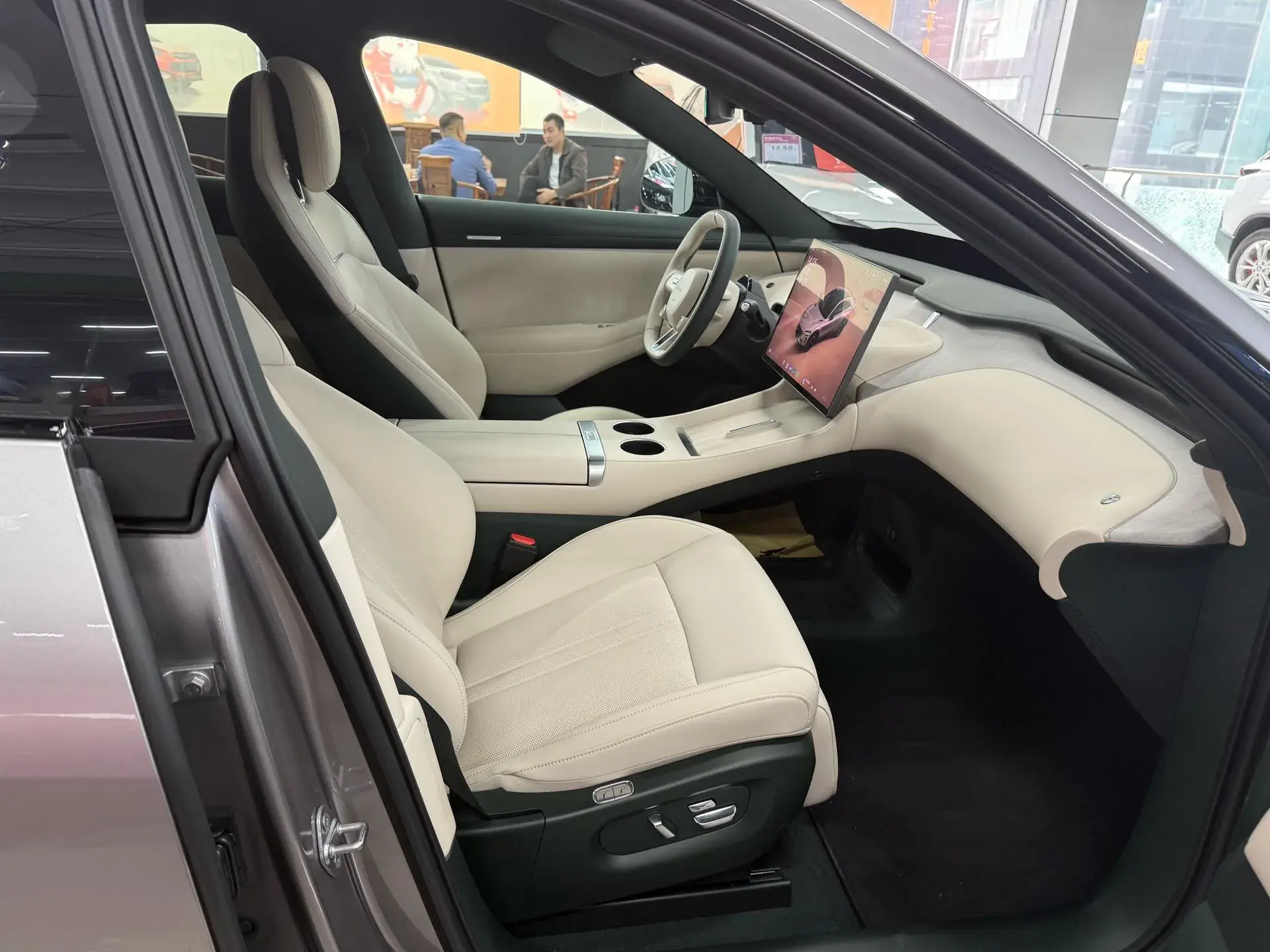 2025 MI YU7 thumbnail 2