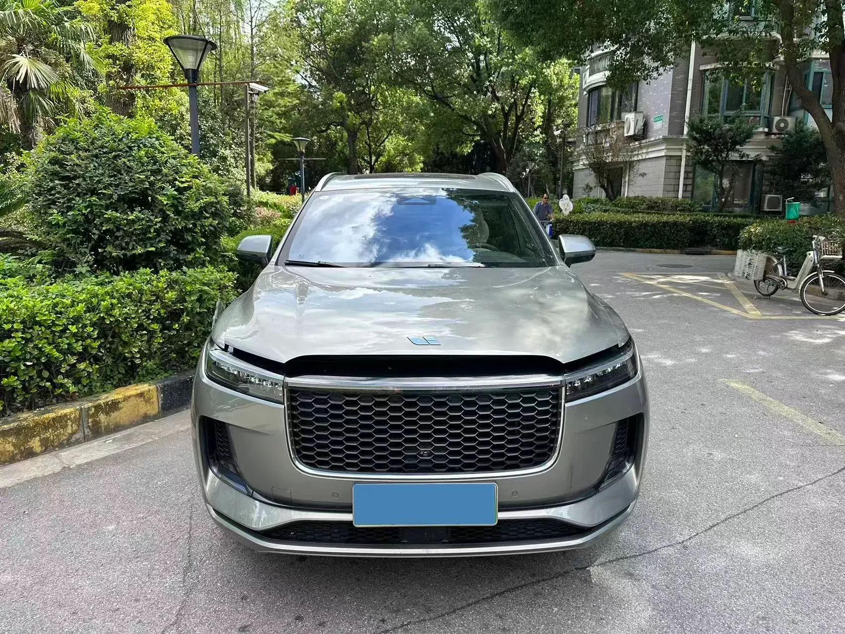 2021 LI ONE thumbnail 2