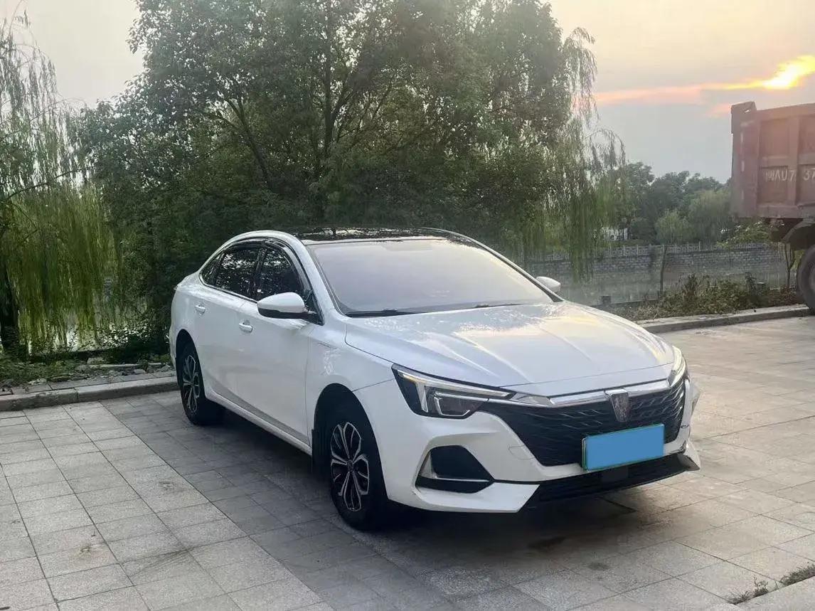 2022 ROEWE I6 thumbnail 3