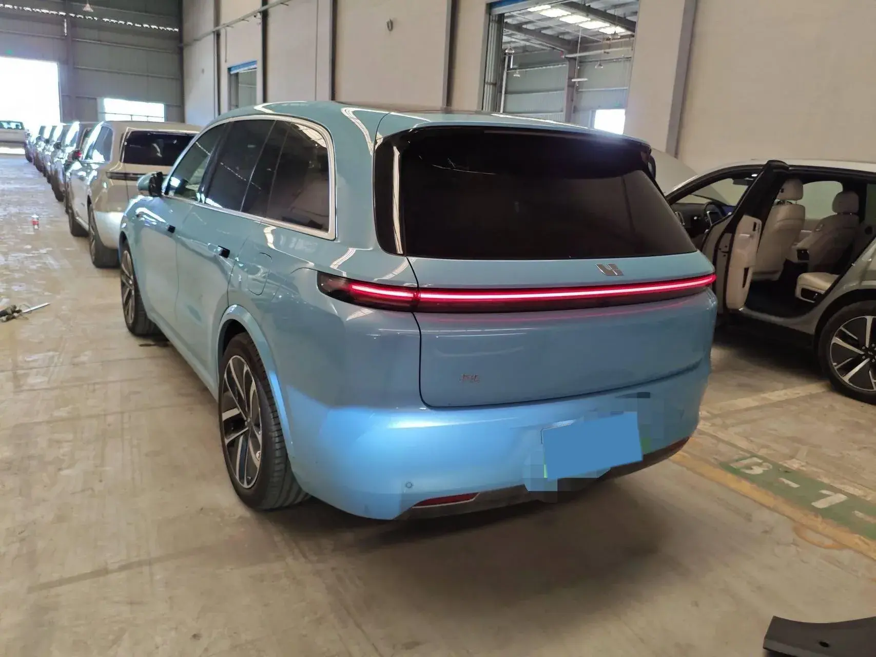 2024 LI L8 thumbnail 4