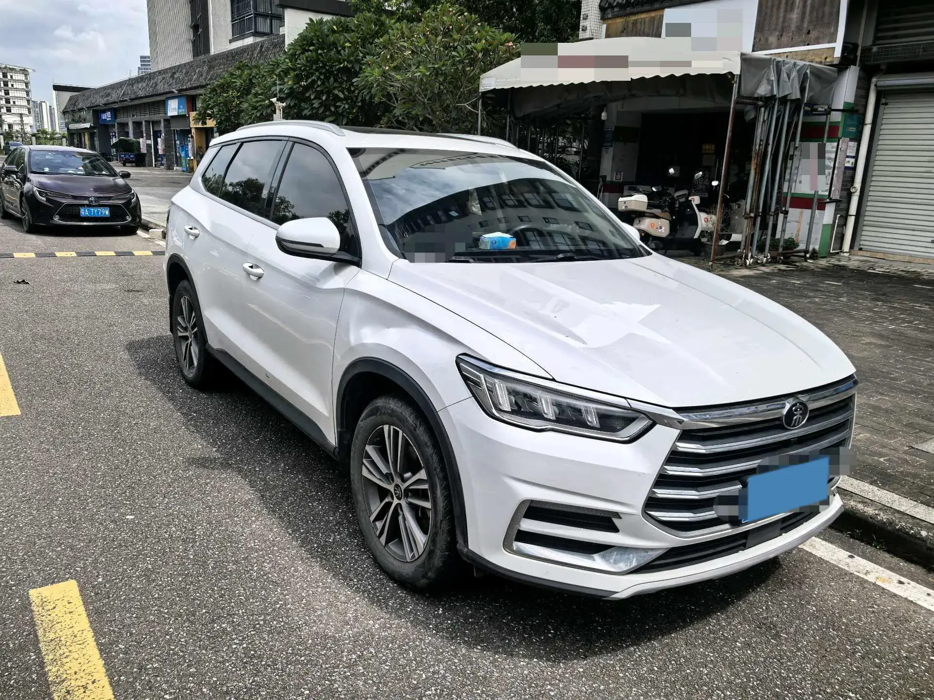 2019 BYD SONG thumbnail 3