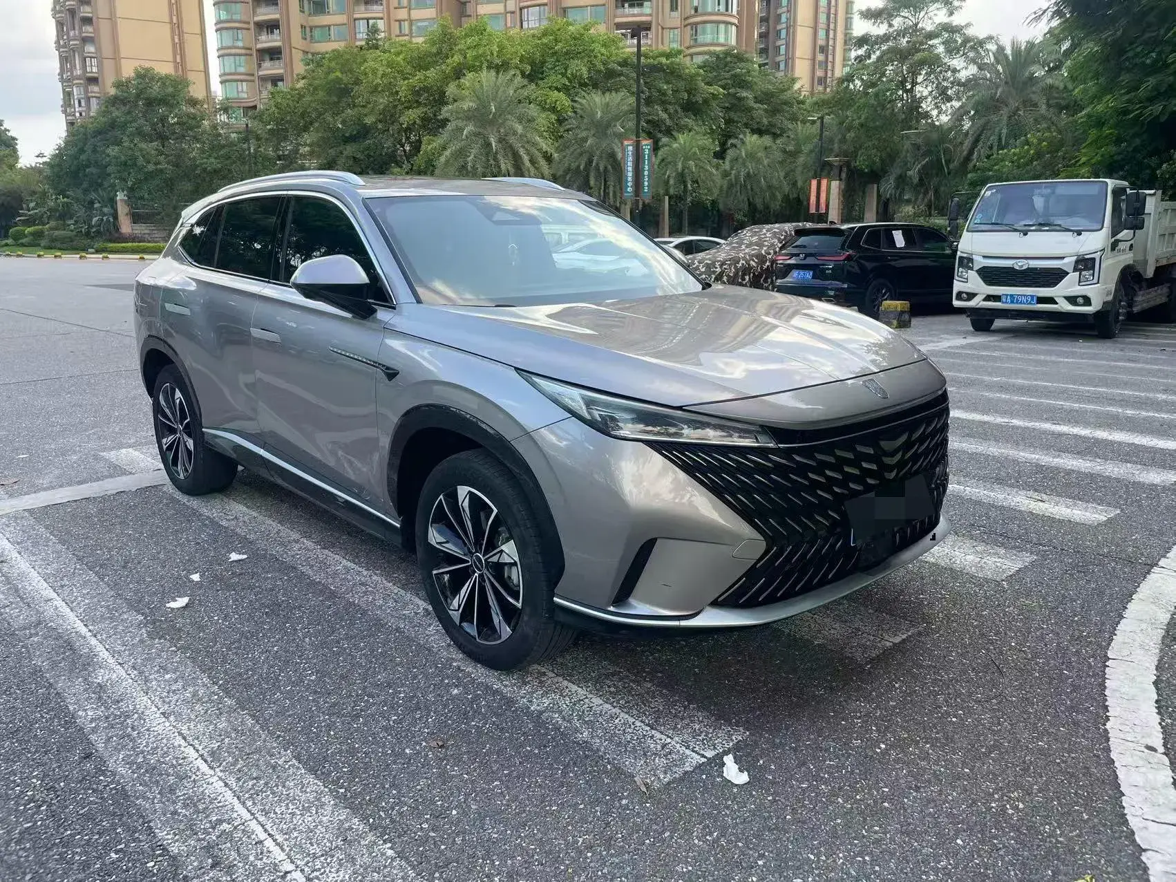 2023 ROEWE RX5 thumbnail 3