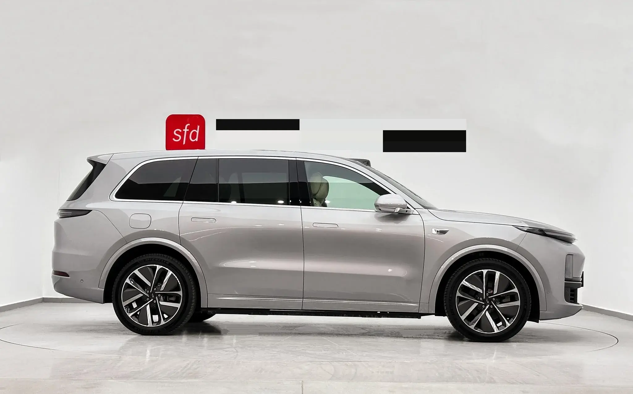 2024 LI L9 thumbnail 3