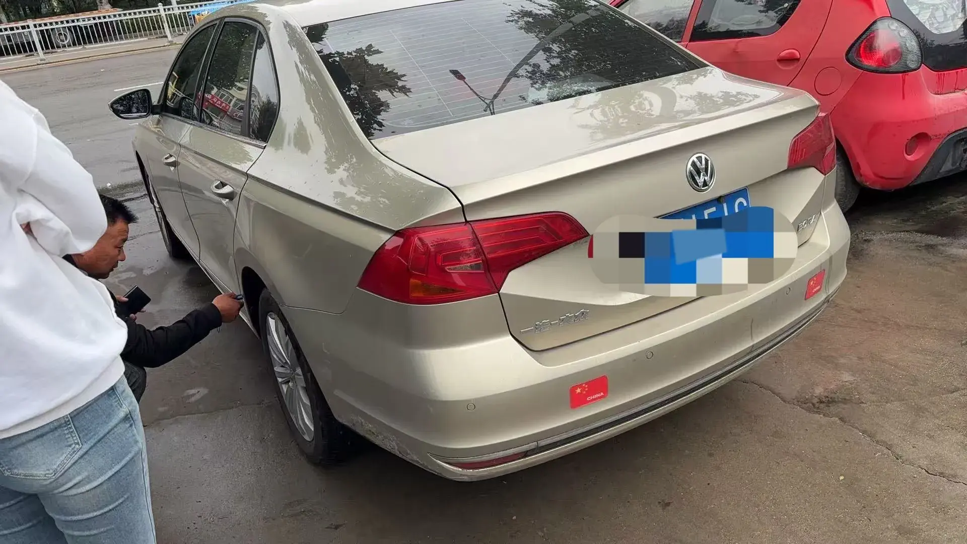 2018 VOLKSWAGEN BORA thumbnail 3