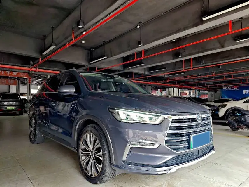 2019 BYD SONG thumbnail 3