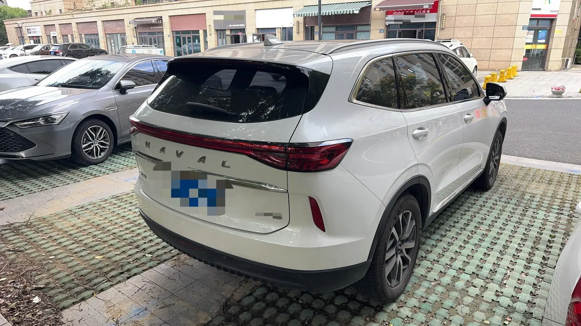 2022 HAVAL H6 thumbnail 3