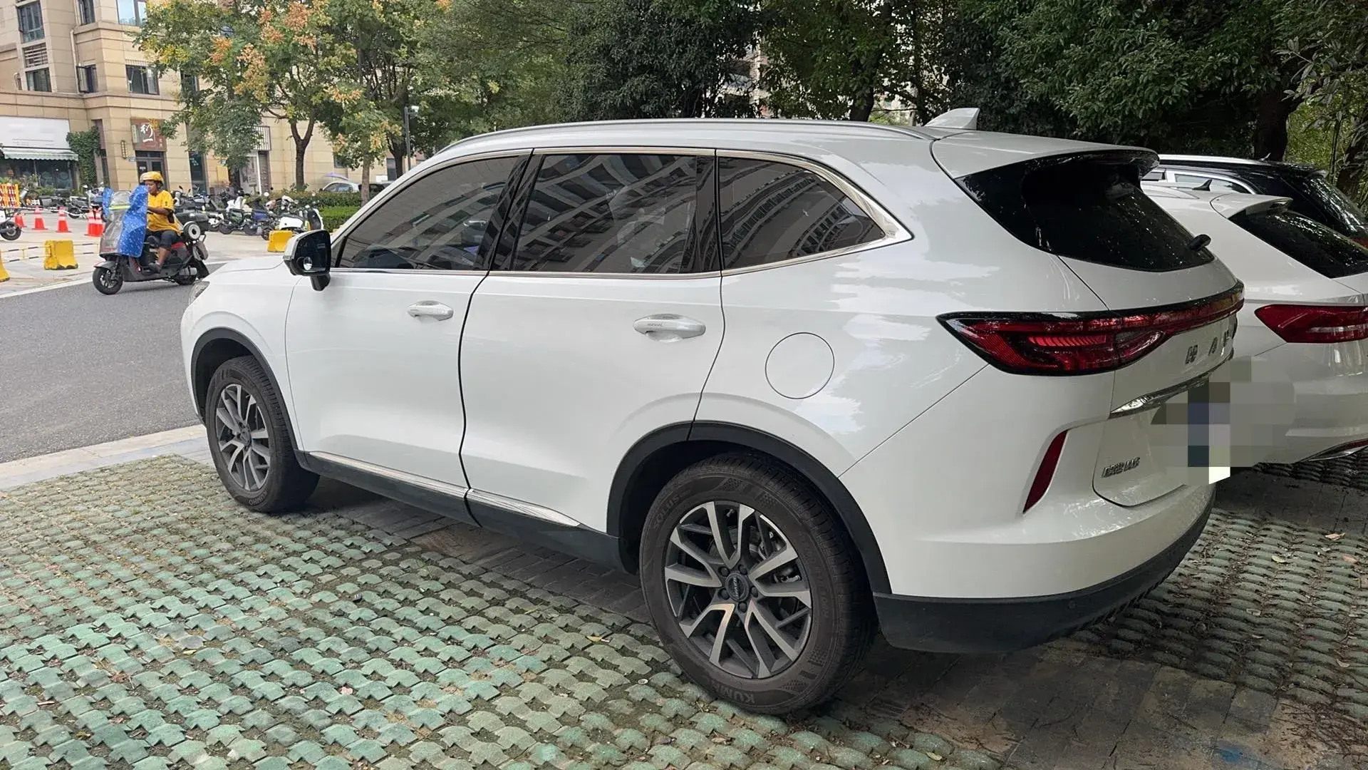 2022 HAVAL H6 thumbnail 2