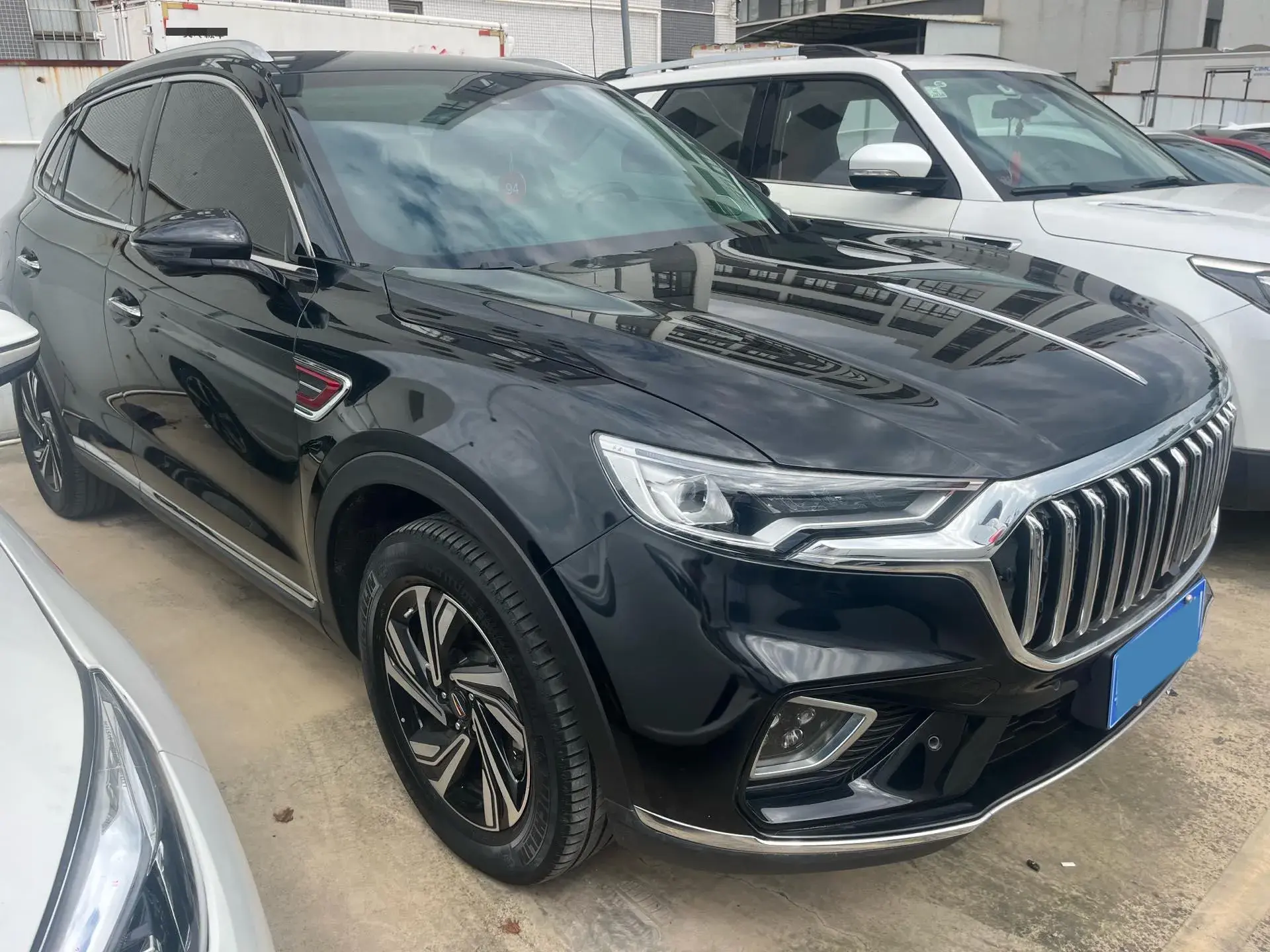 2022 HONGQI HS5 thumbnail 3