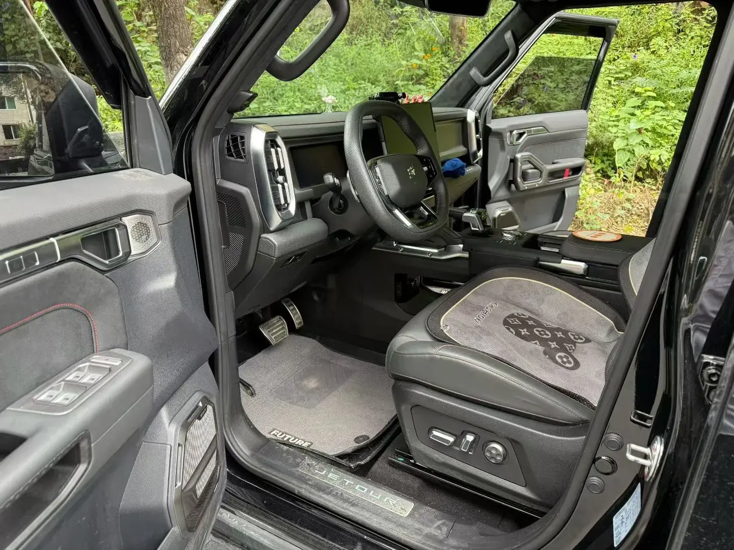 2023 JETOUR TRAVELLER thumbnail 3