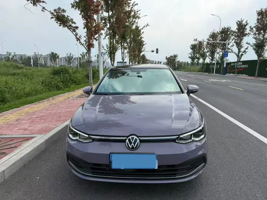 2021 VOLKSWAGEN GOLF thumbnail 2