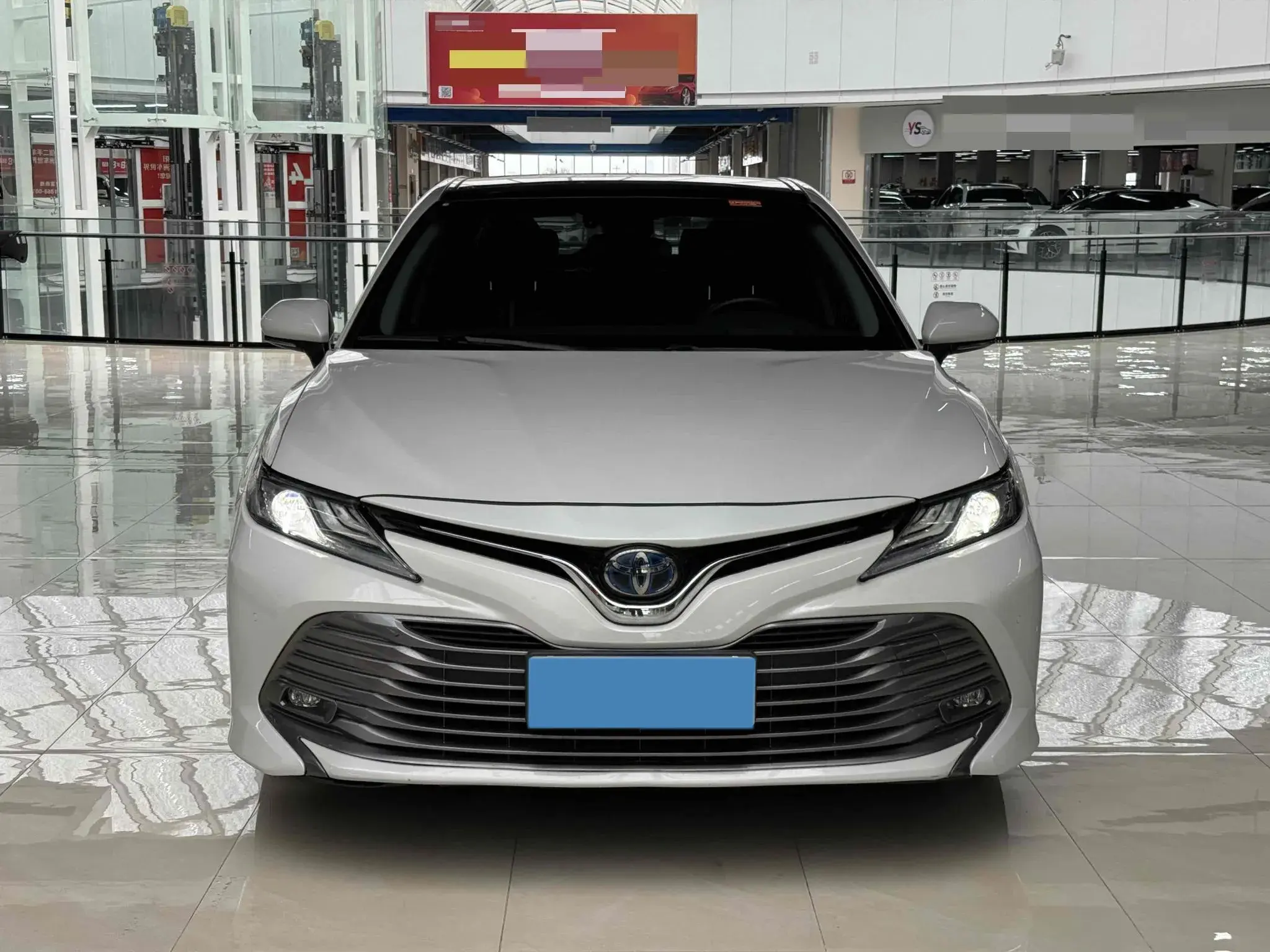 2019 TOYOTA CAMRY thumbnail 2