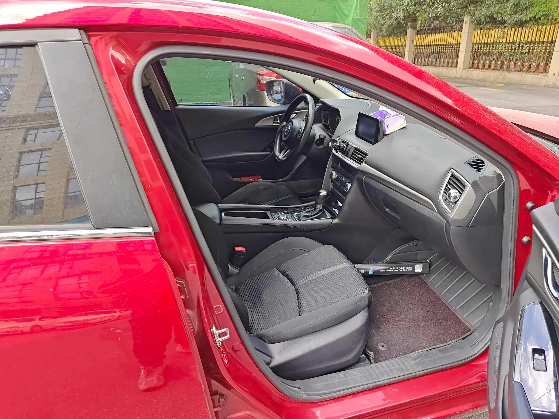 2017 MAZDA 3 thumbnail 4