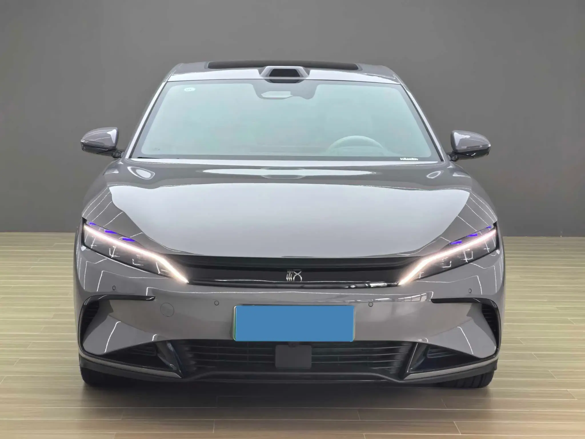 2025 BYD HAN thumbnail 4