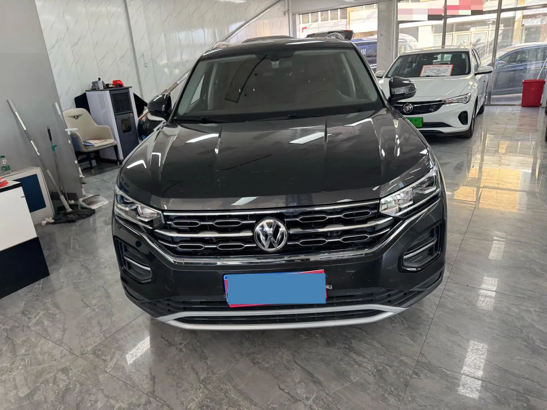 2021 VOLKSWAGEN TAYRON thumbnail 2