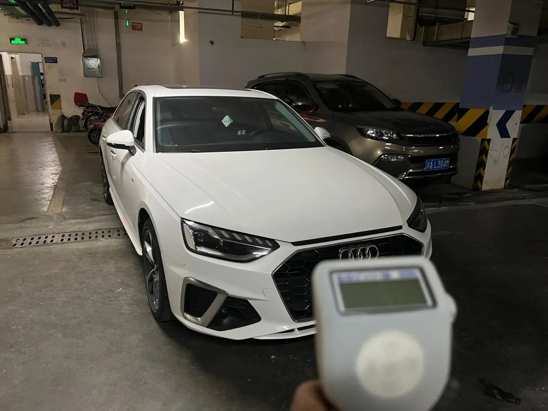 2020 AUDI A4L thumbnail 2