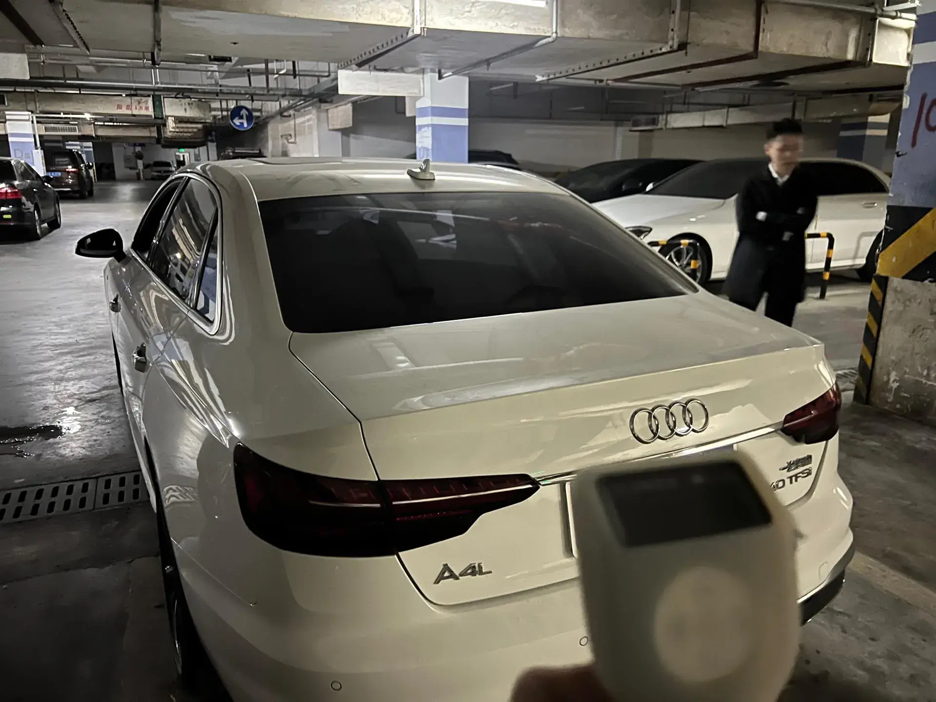 2020 AUDI A4L thumbnail 4