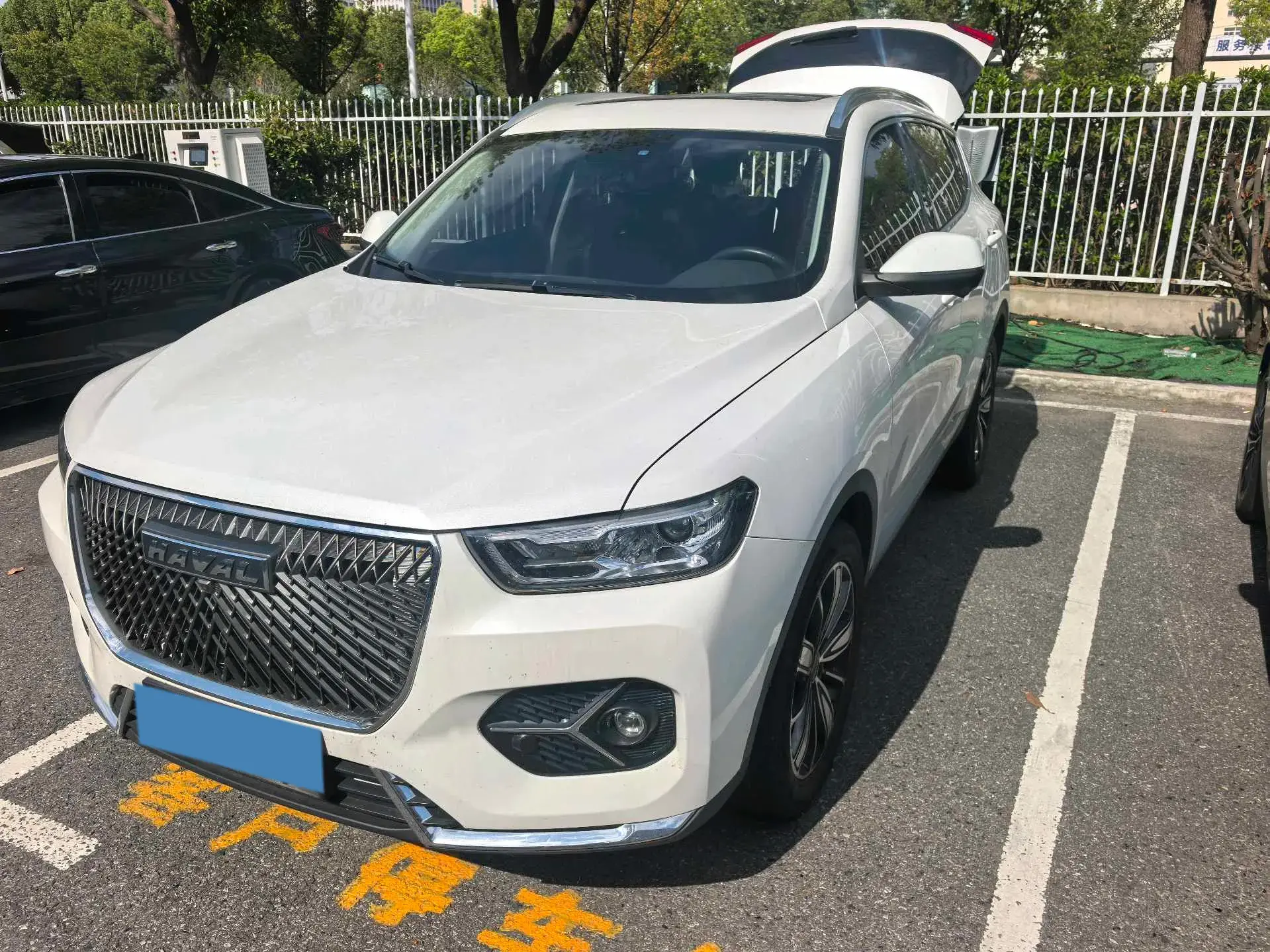 2021 HAVAL H6 view 1