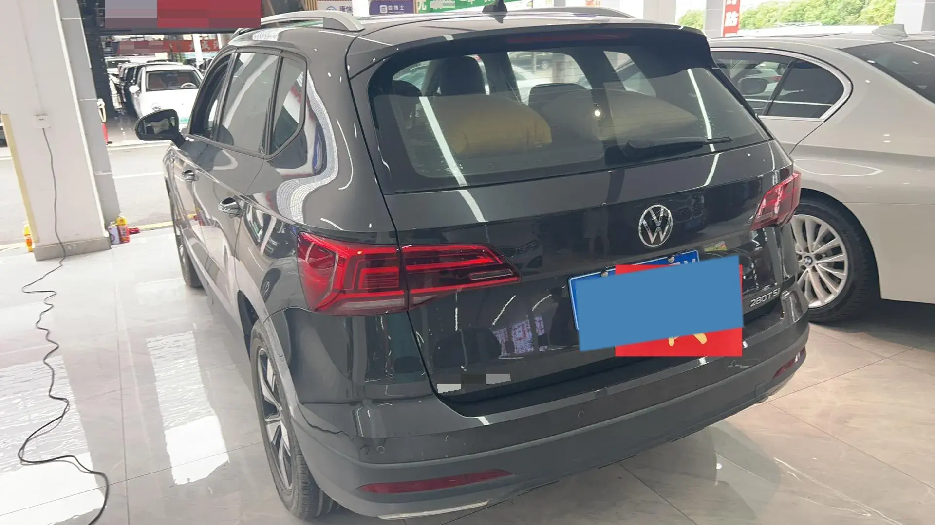 2021 VOLKSWAGEN THARU thumbnail 4