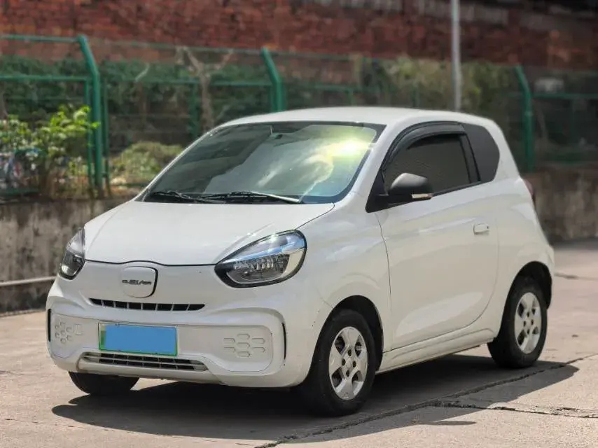 2021 ROEWE CLEVER view 1