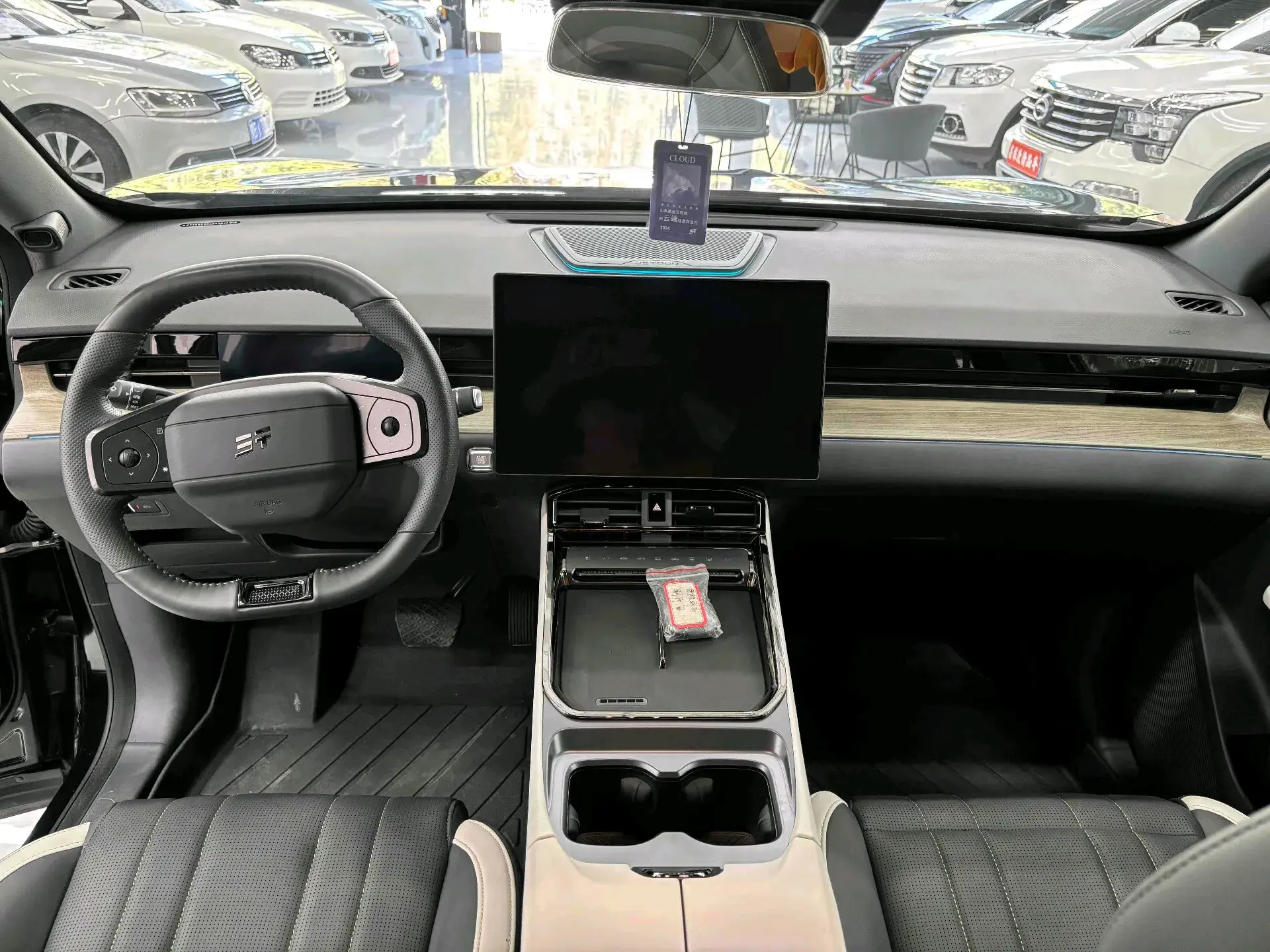 2024 JETOUR SHANHAI thumbnail 4