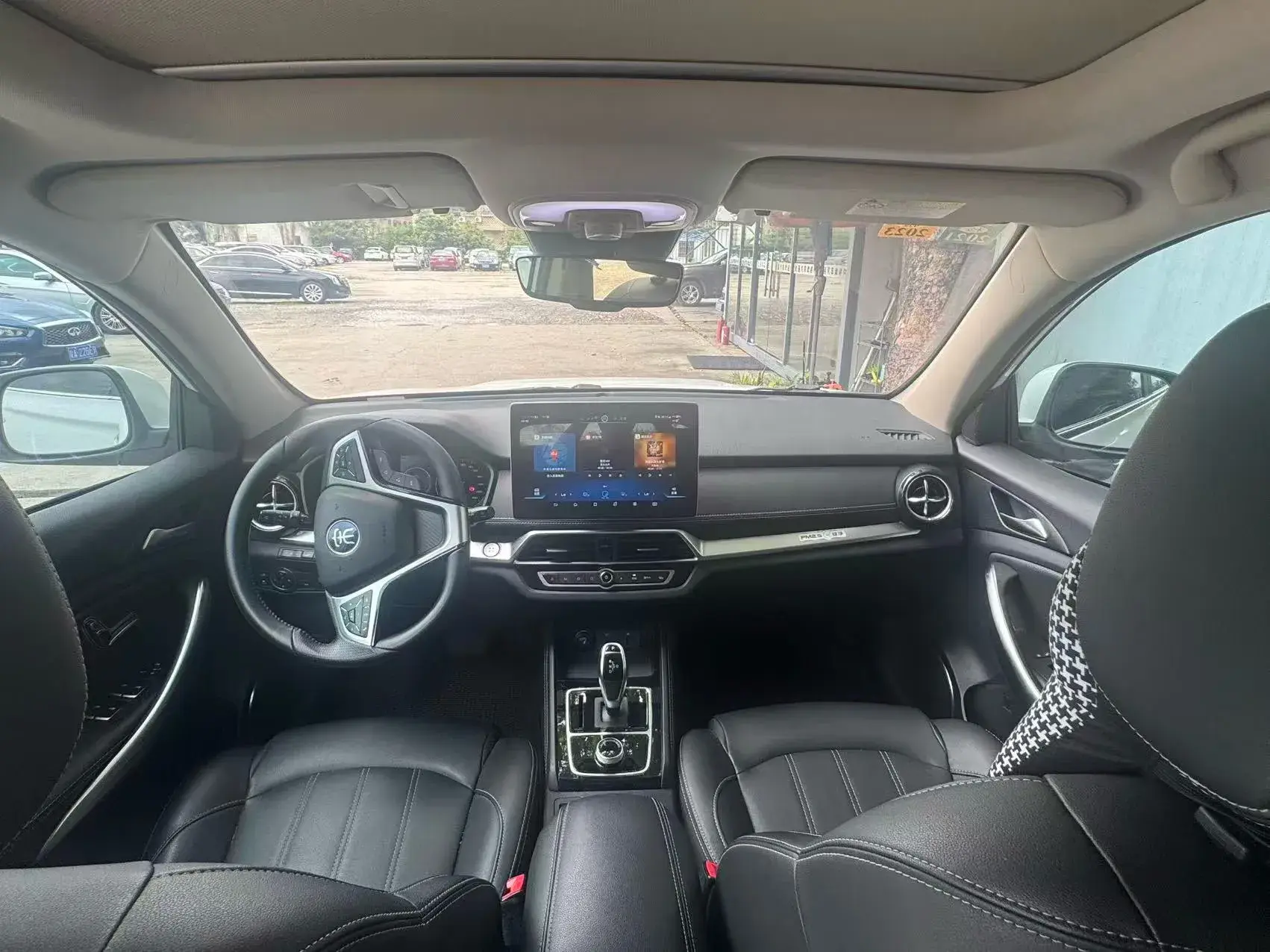 2019 BYD SONG thumbnail 4