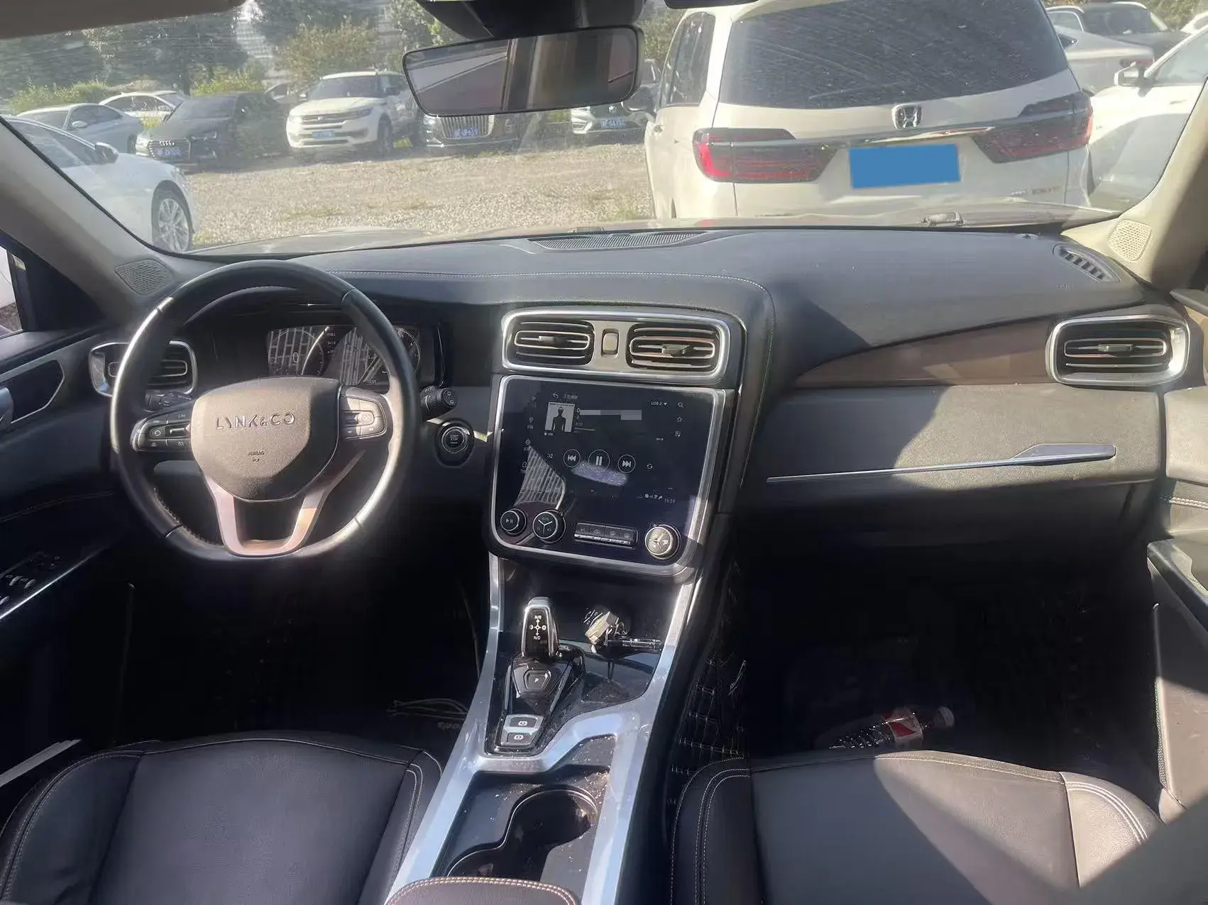 2018 LYNK&CO 01 thumbnail 3