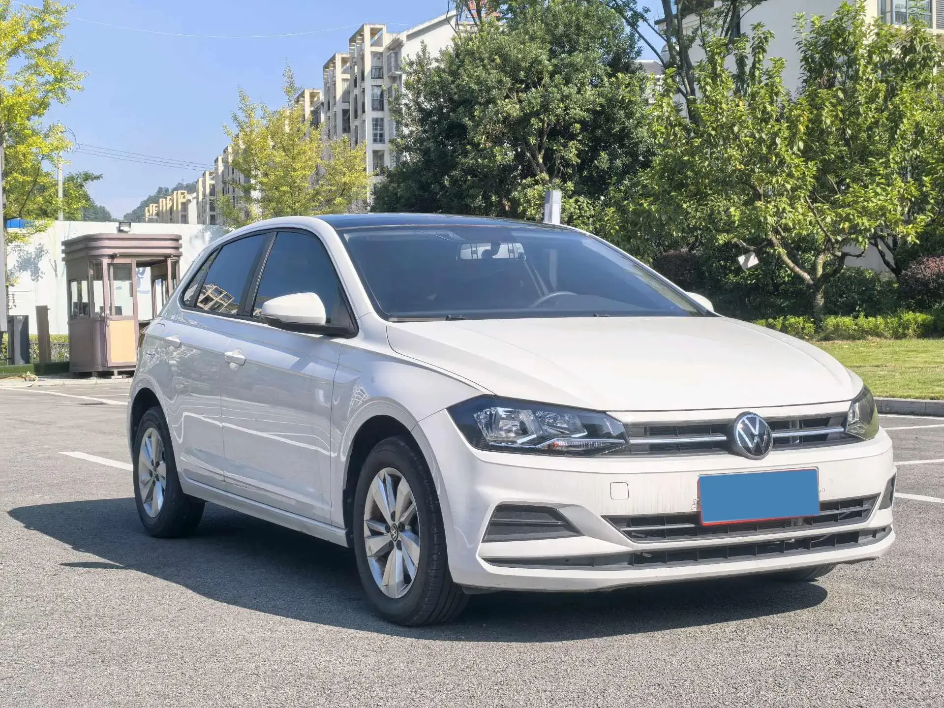 2023 VOLKSWAGEN POLO thumbnail 2