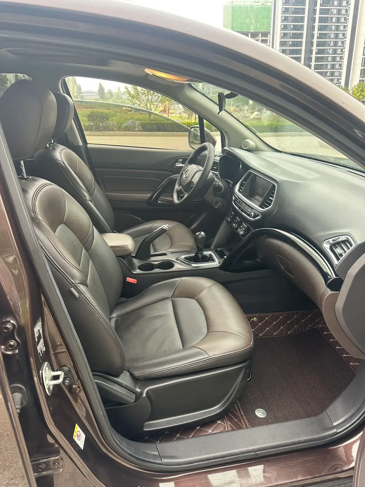 2017 GAC TRUMPCHI thumbnail 2