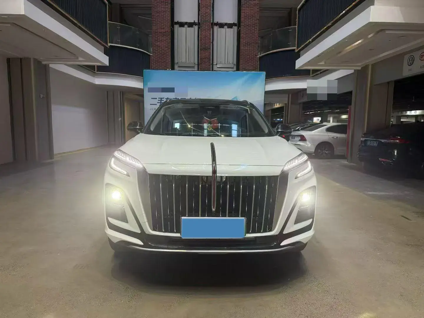 2024 HONGQI HS3 thumbnail 2