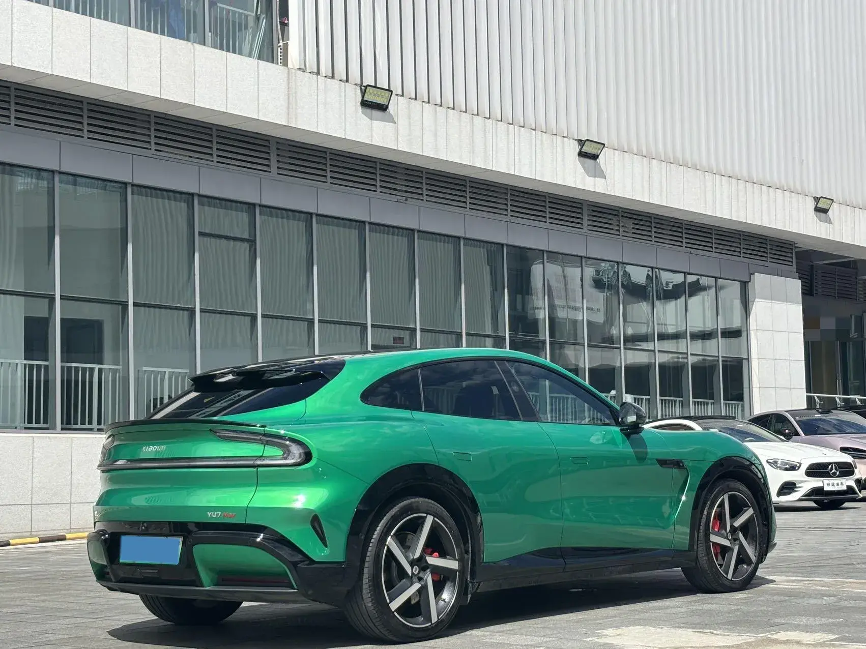 2025 MI YU7 thumbnail 4