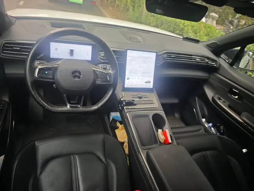 2020 NIO ES6 thumbnail 4