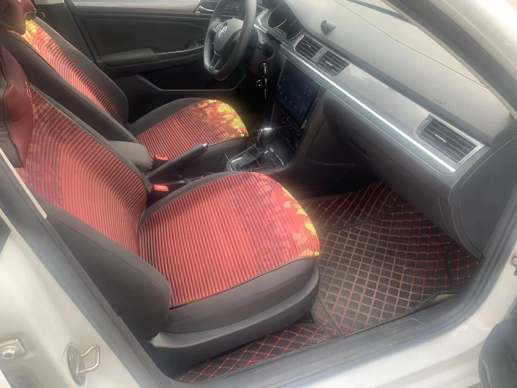 2019 VOLKSWAGEN BORA thumbnail 4