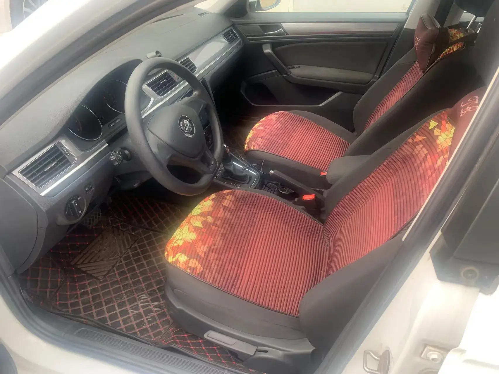 2019 VOLKSWAGEN BORA thumbnail 2